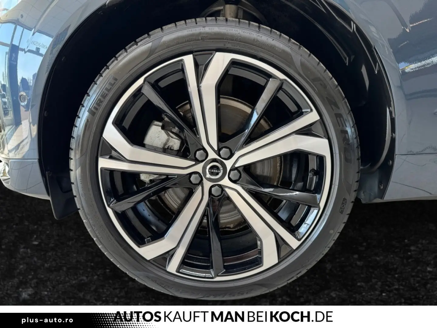 VOLVO XC60 T6 AWD Ultra Dark