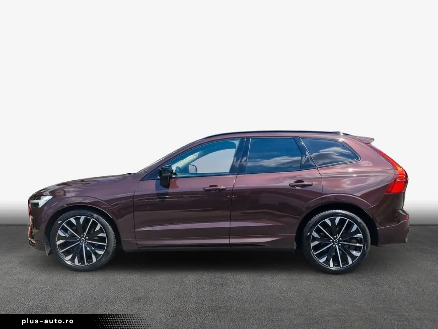 VOLVO XC60 B5 B AWD Ultra Dark