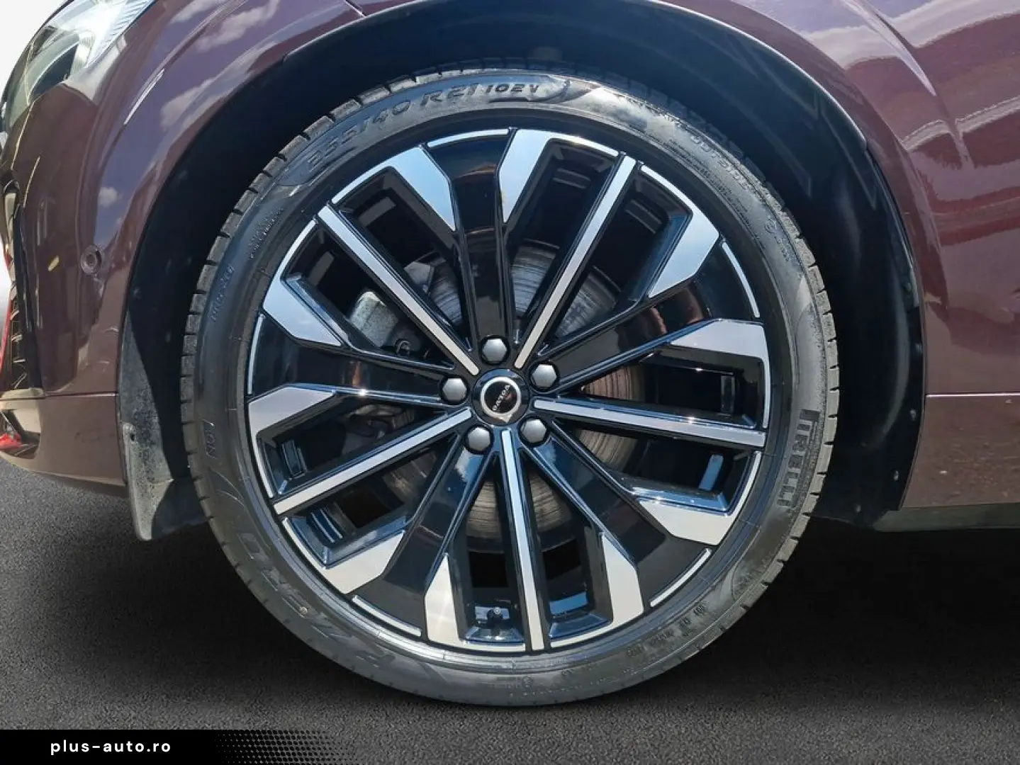 VOLVO XC60 B5 B AWD Ultra Dark