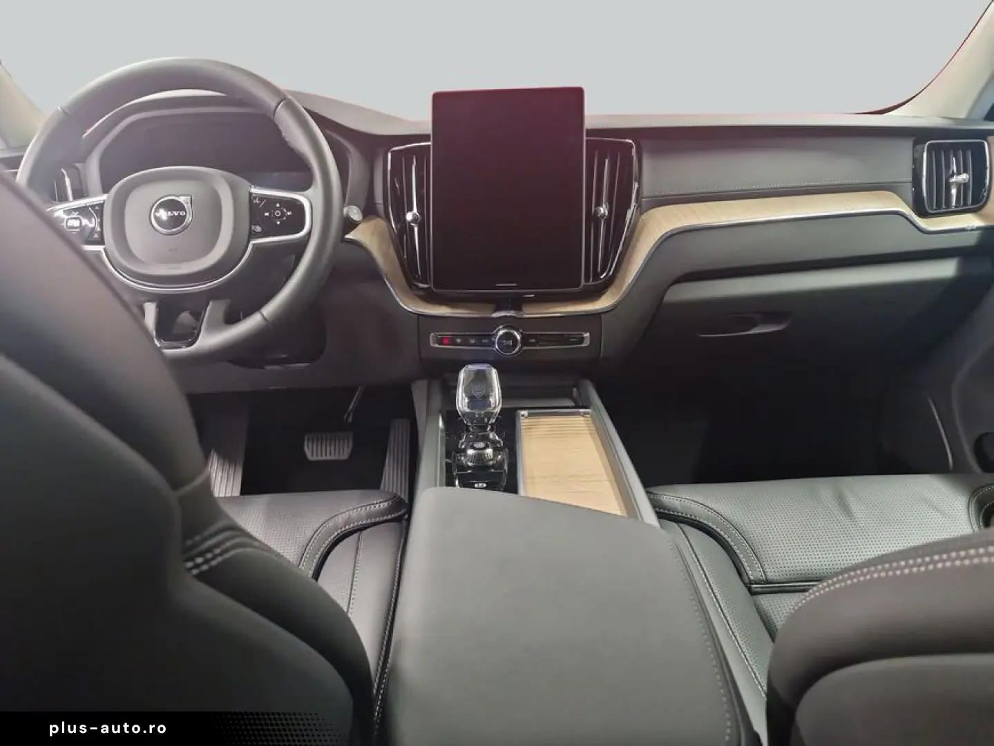 VOLVO XC60 B5 B AWD Ultra Dark