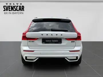 VOLVO XC60 B5 Ultra Dark AWD B&W Pano 360 Massage 22