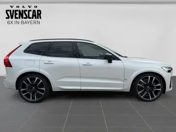 VOLVO XC60 B5 Ultra Dark AWD B&W Pano 360 Massage 22