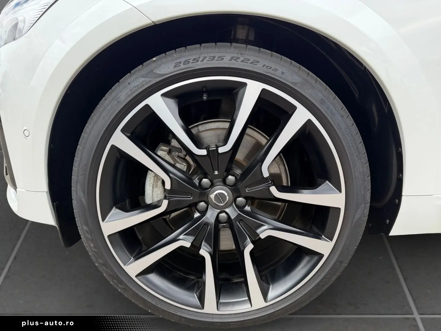 VOLVO XC60 B5 Ultra Dark AWD B&W Pano 360 Massage 22