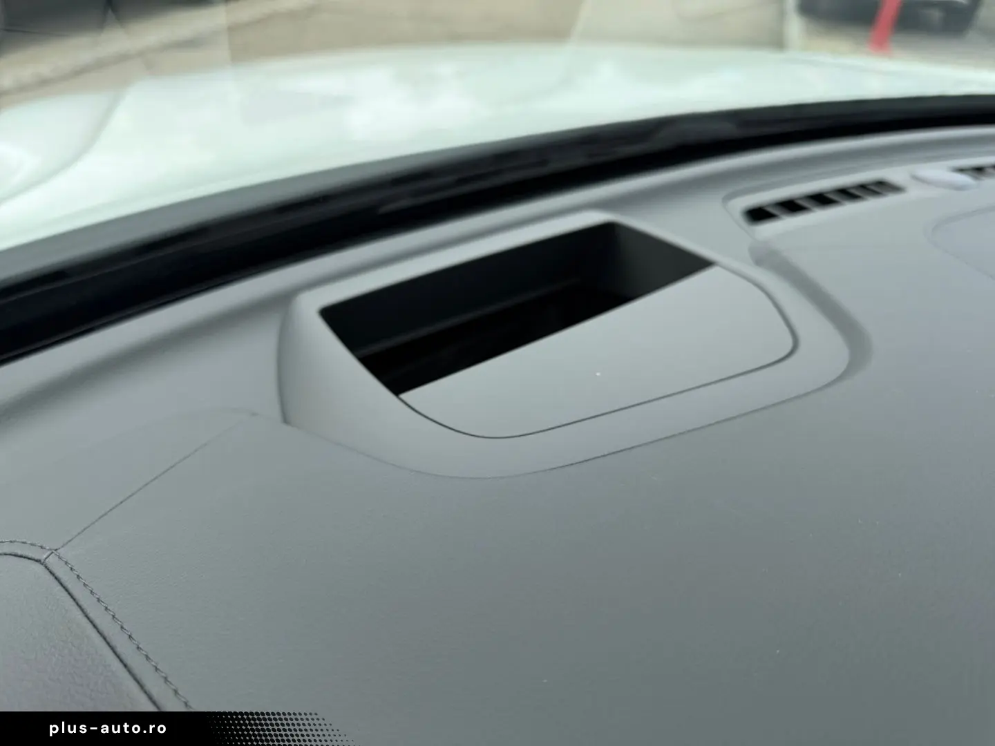 VOLVO XC60 B5 Ultra Dark AWD B&W Pano 360 Massage 22