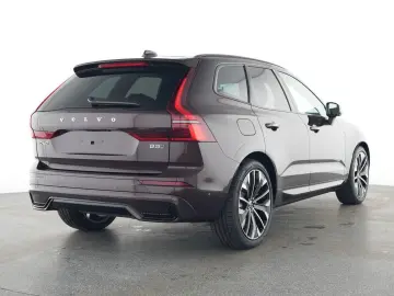 VOLVO XC60 B5 Ultra Dark AWD