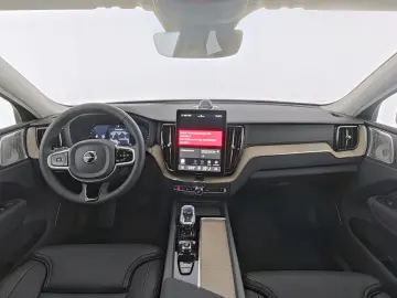 VOLVO XC60 B5 Ultra Dark AWD