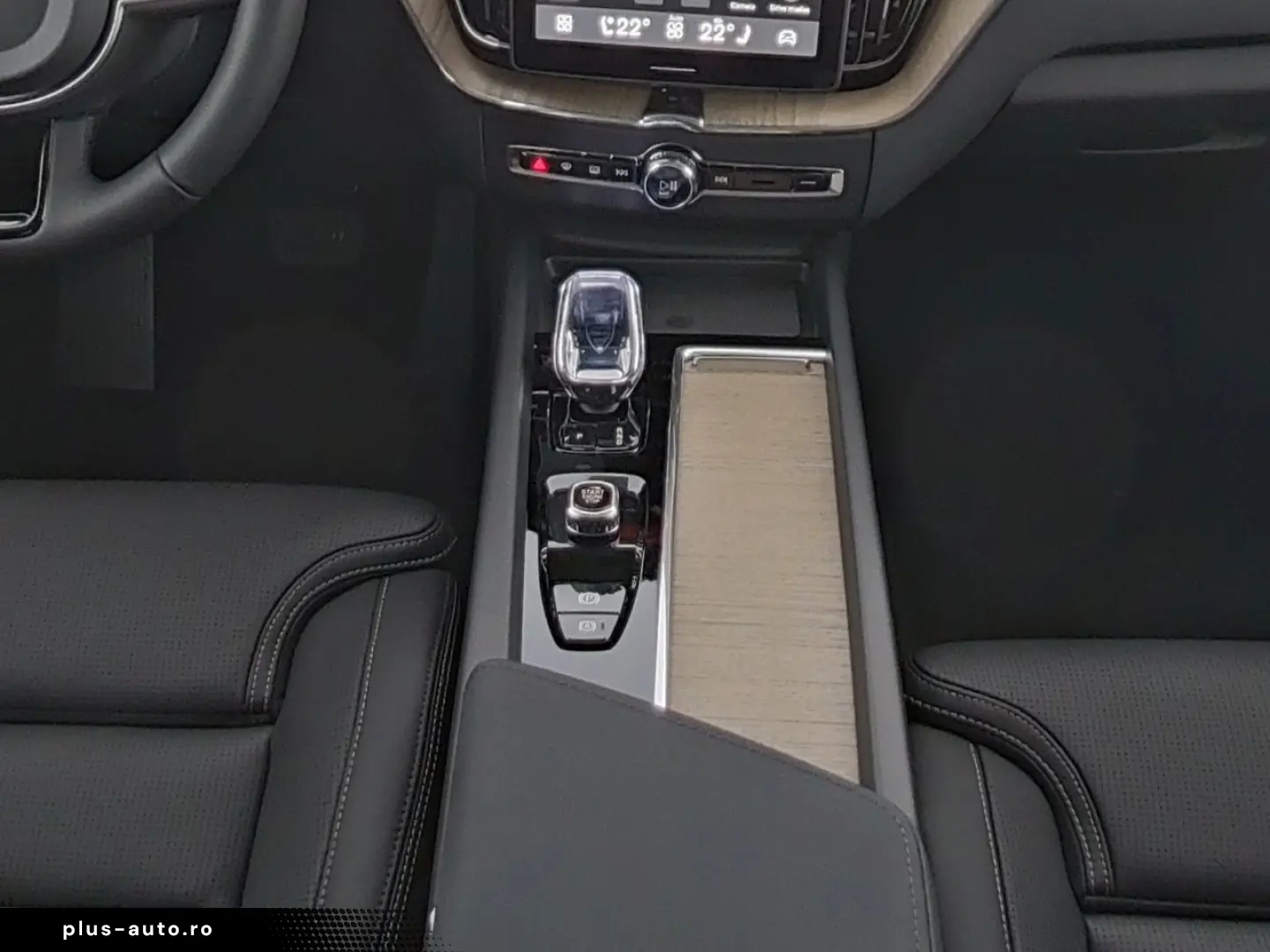 VOLVO XC60 B5 Ultra Dark AWD