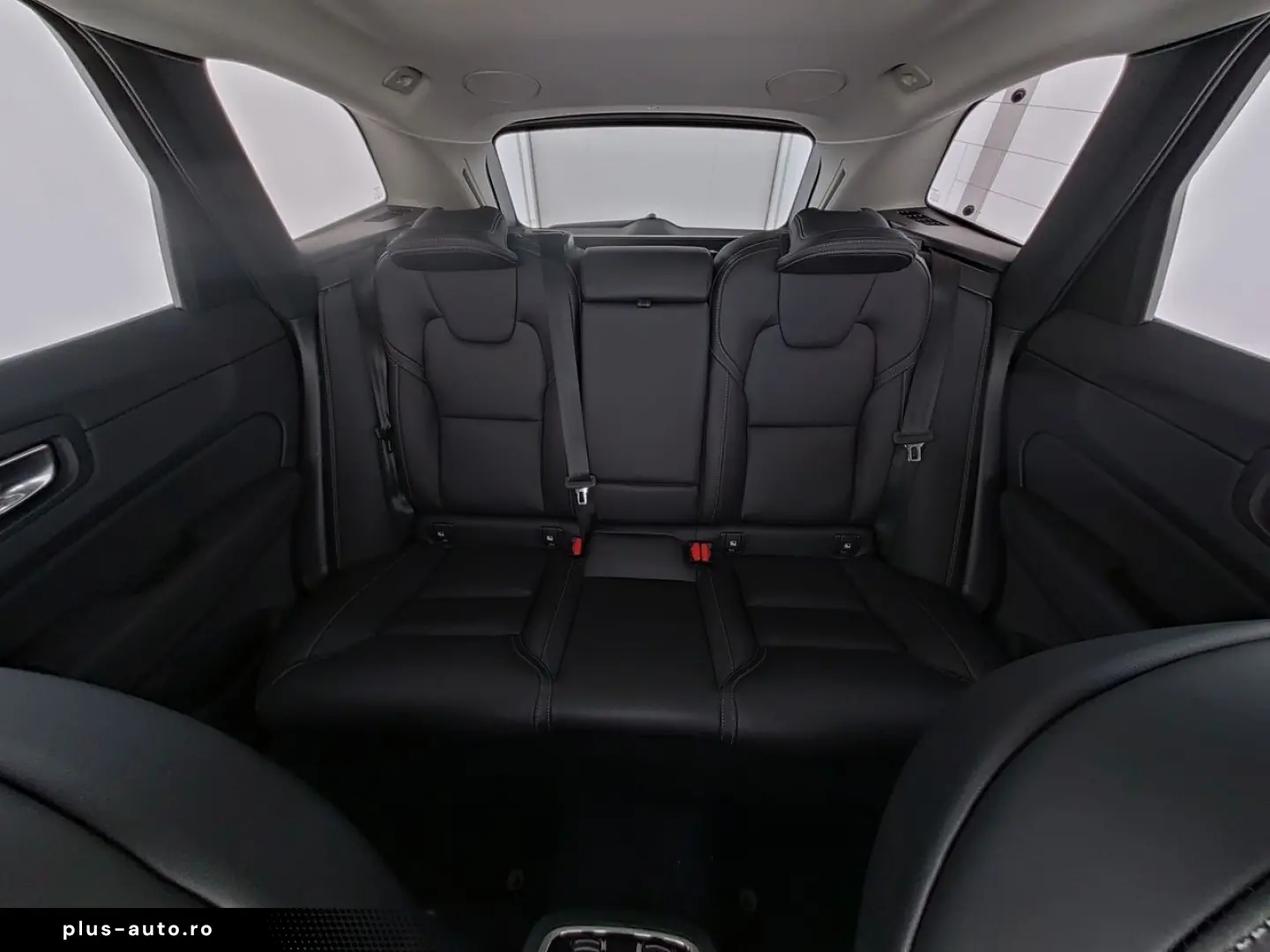 VOLVO XC60 B5 Ultra Dark AWD