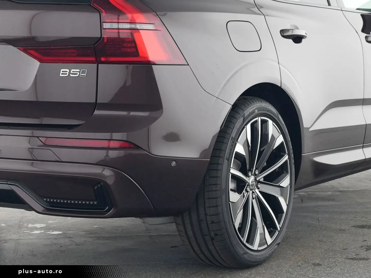 VOLVO XC60 B5 Ultra Dark AWD