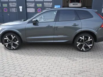 VOLVO XC60 B5 B  Ultra Dark AWD