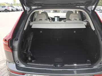 VOLVO XC60 B5 B  Ultra Dark AWD