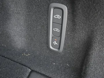 VOLVO XC60 B5 B  Ultra Dark AWD