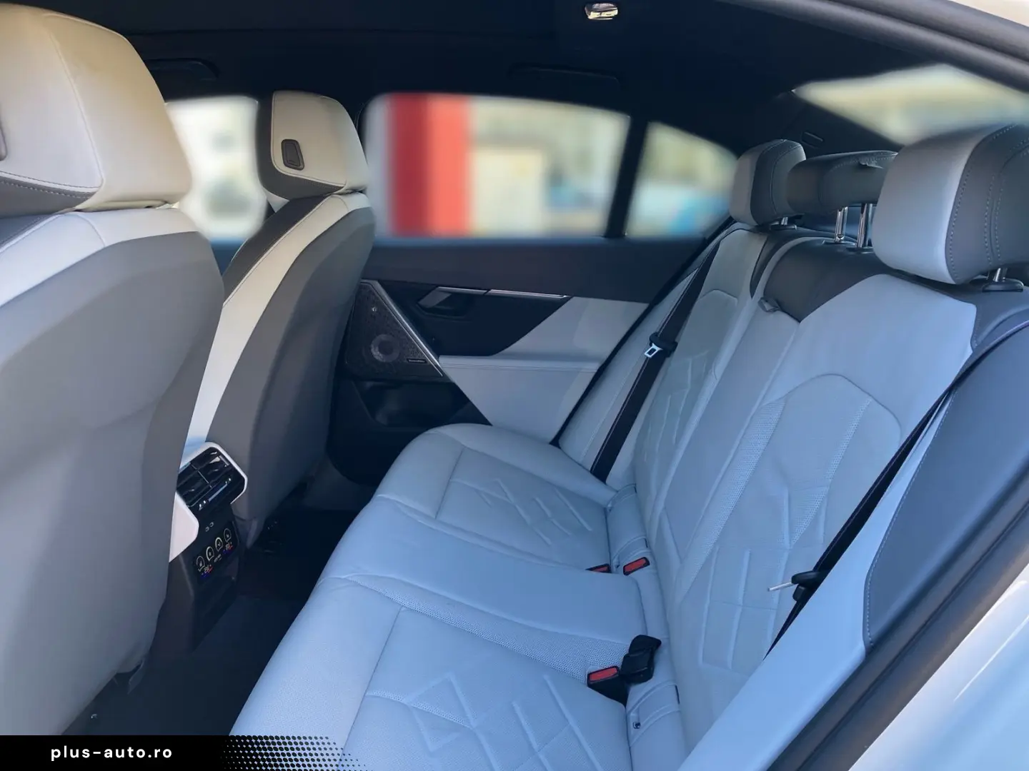 BMW 520d xDrive Limousine M Sport Pro PA DA Pano B&W