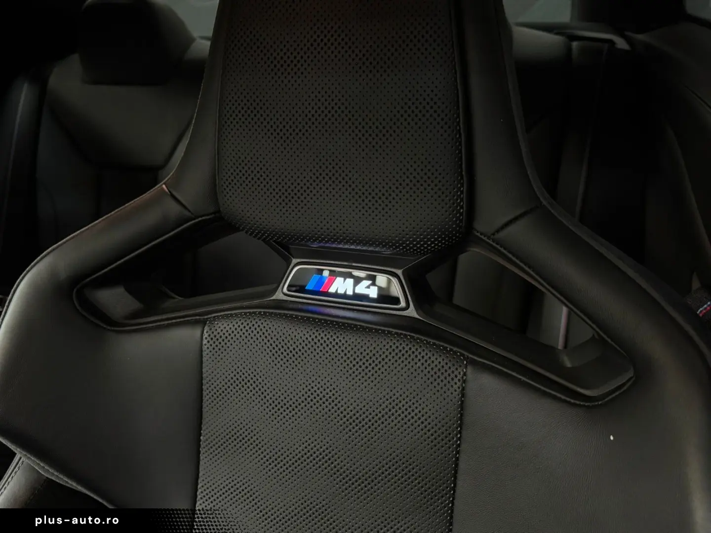 BMW M4 Competition  Individual Schalen Garan2029