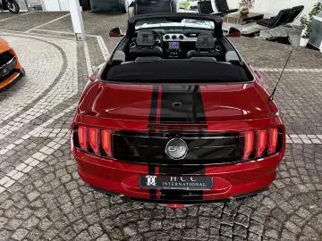 FORD Mustang GT V8 Autom.   UNFALLFREI   1.Hand   Top