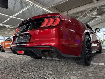 FORD Mustang GT V8 Autom.   UNFALLFREI   1.Hand   Top