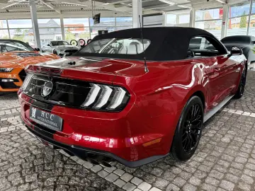 FORD Mustang GT V8 Autom.   UNFALLFREI   1.Hand   Top