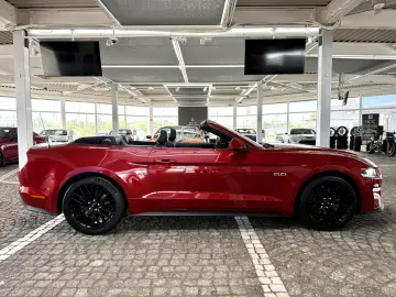 FORD Mustang GT V8 Autom.   UNFALLFREI   1.Hand   Top