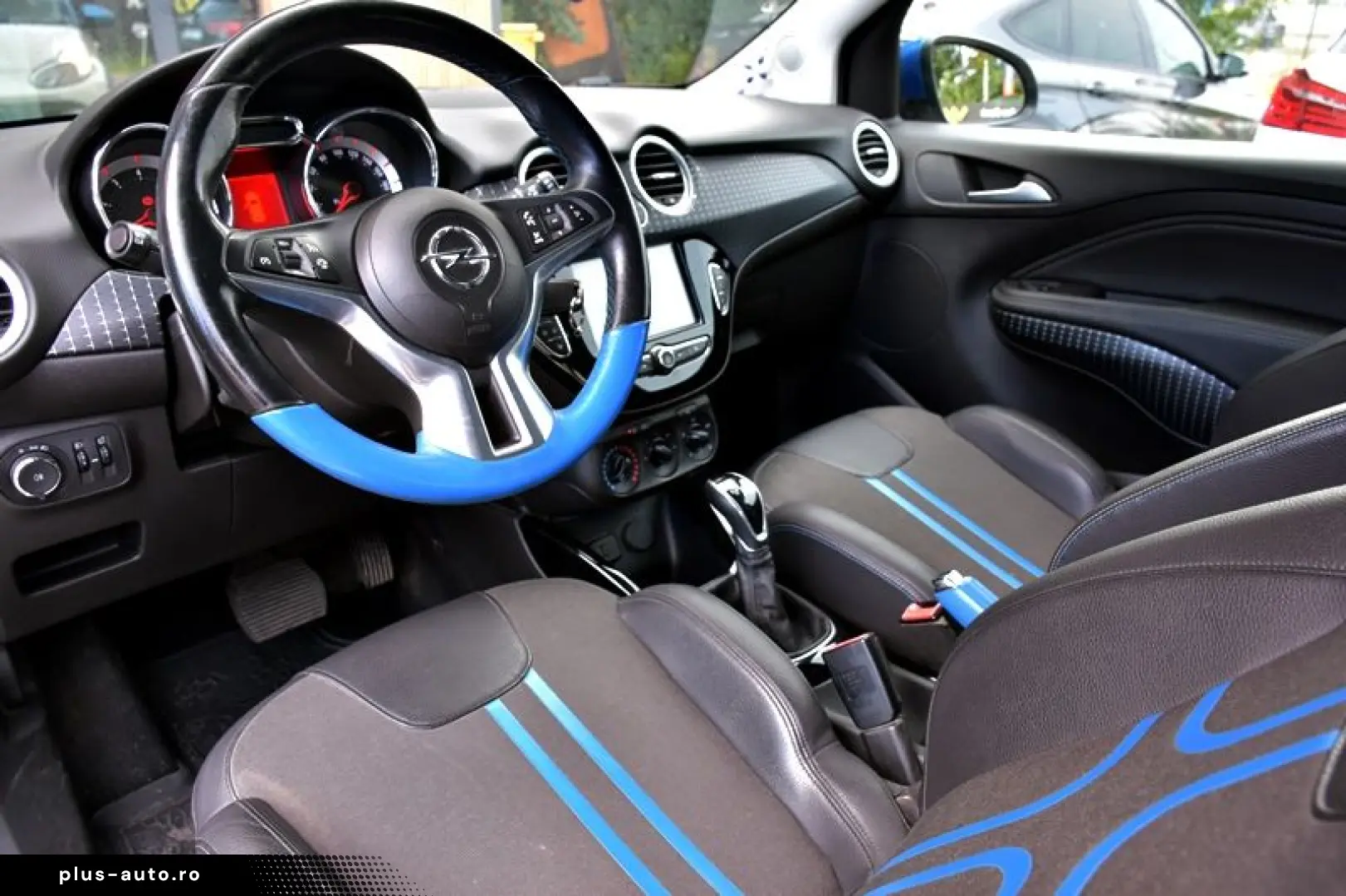 Opel Adam