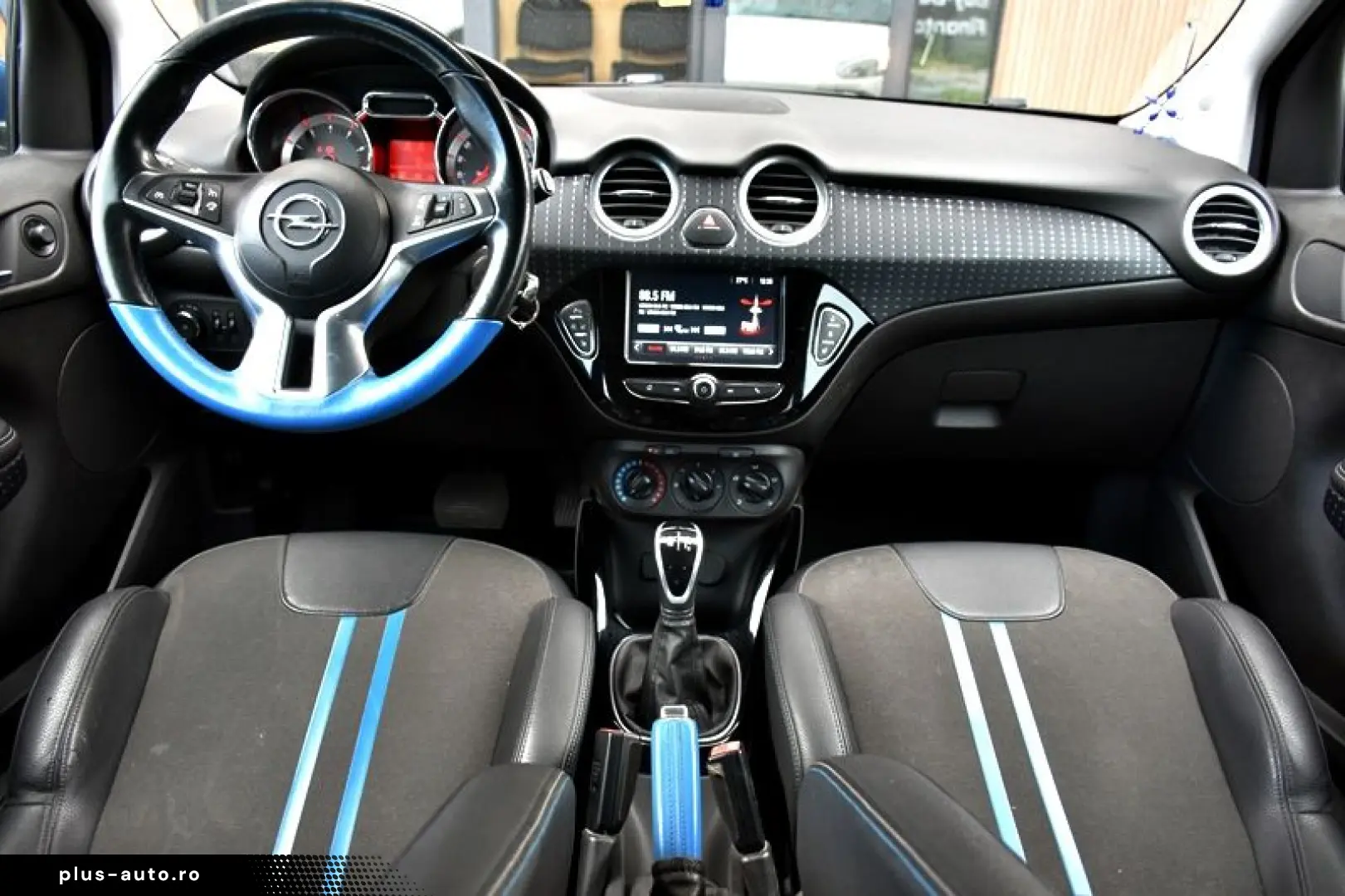 Opel Adam