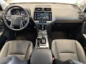 TOYOTA Land Cruiser 2.8 D4-D Executive