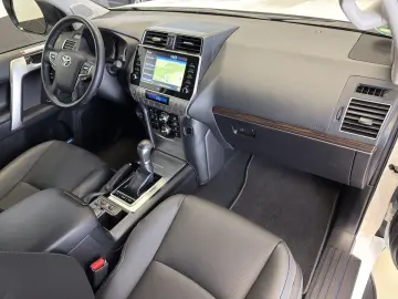 TOYOTA Land Cruiser 2.8 D4-D Executive