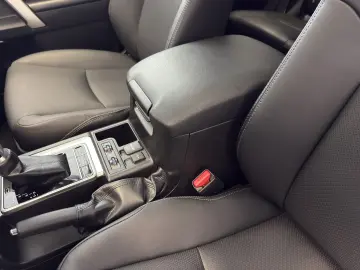 TOYOTA Land Cruiser 2.8 D4-D Executive