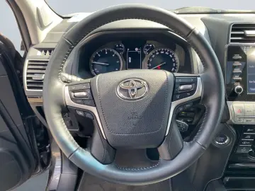 TOYOTA Land Cruiser 2.8D TEC-Edition 4x4