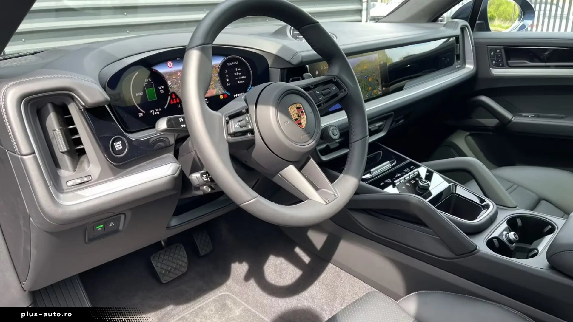 Porsche Cayenne E-Hybrid Coupe Panorama Surround-View