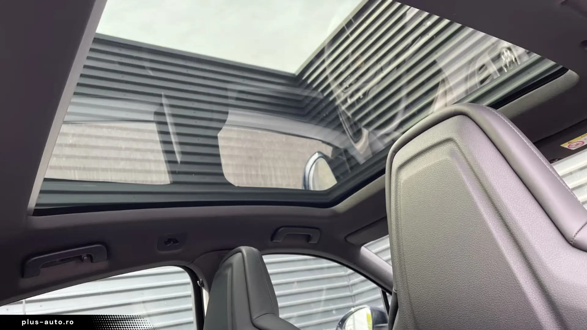 Porsche Cayenne E-Hybrid Coupe Panorama Surround-View
