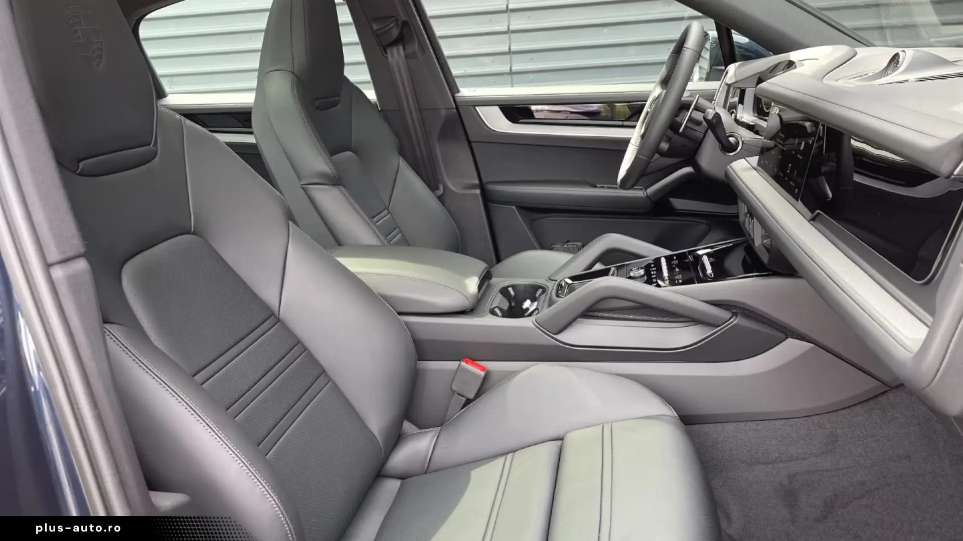 Porsche Cayenne E-Hybrid Coupe Panorama Surround-View