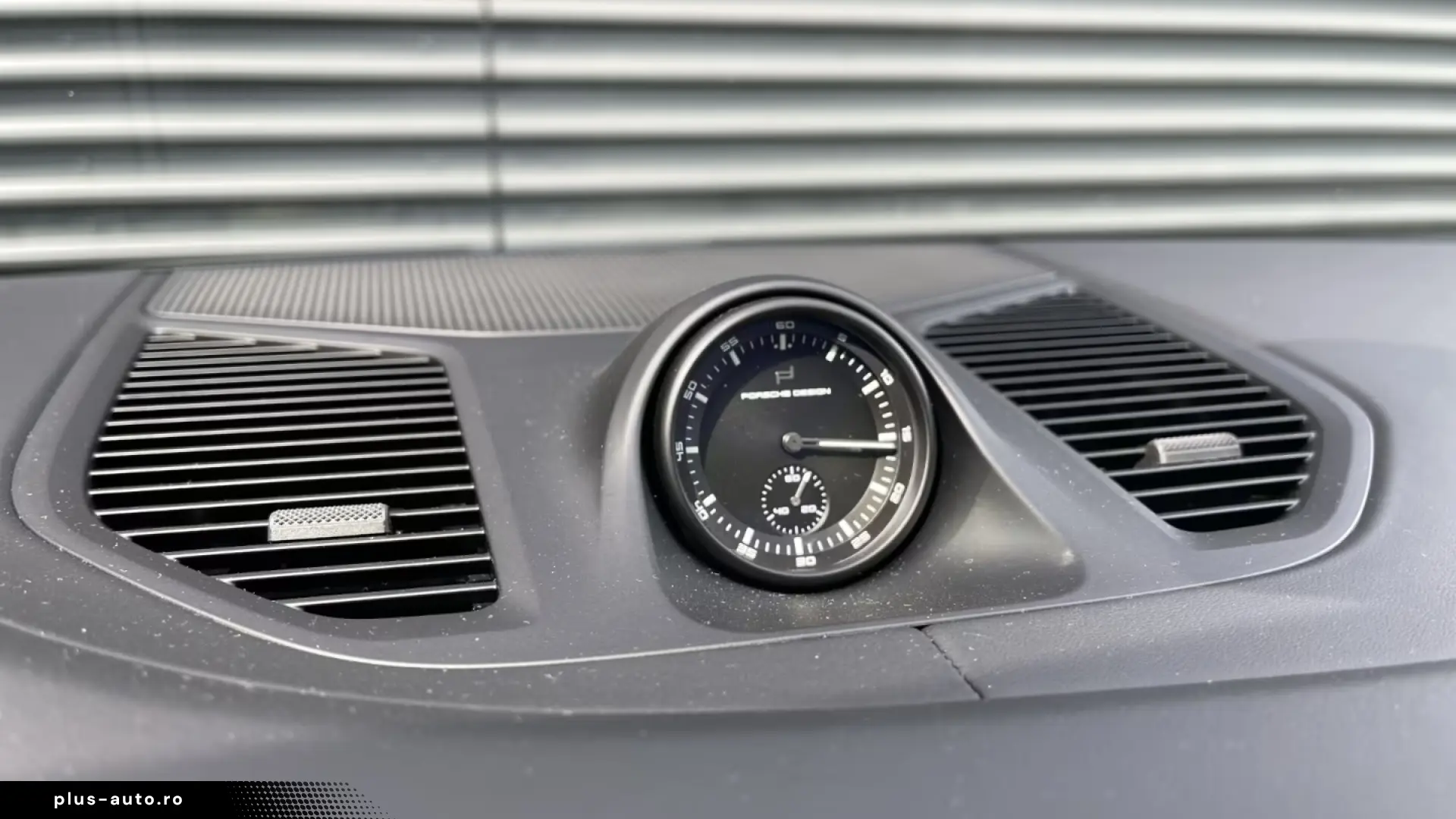 Porsche Cayenne E-Hybrid Coupe Panorama Surround-View