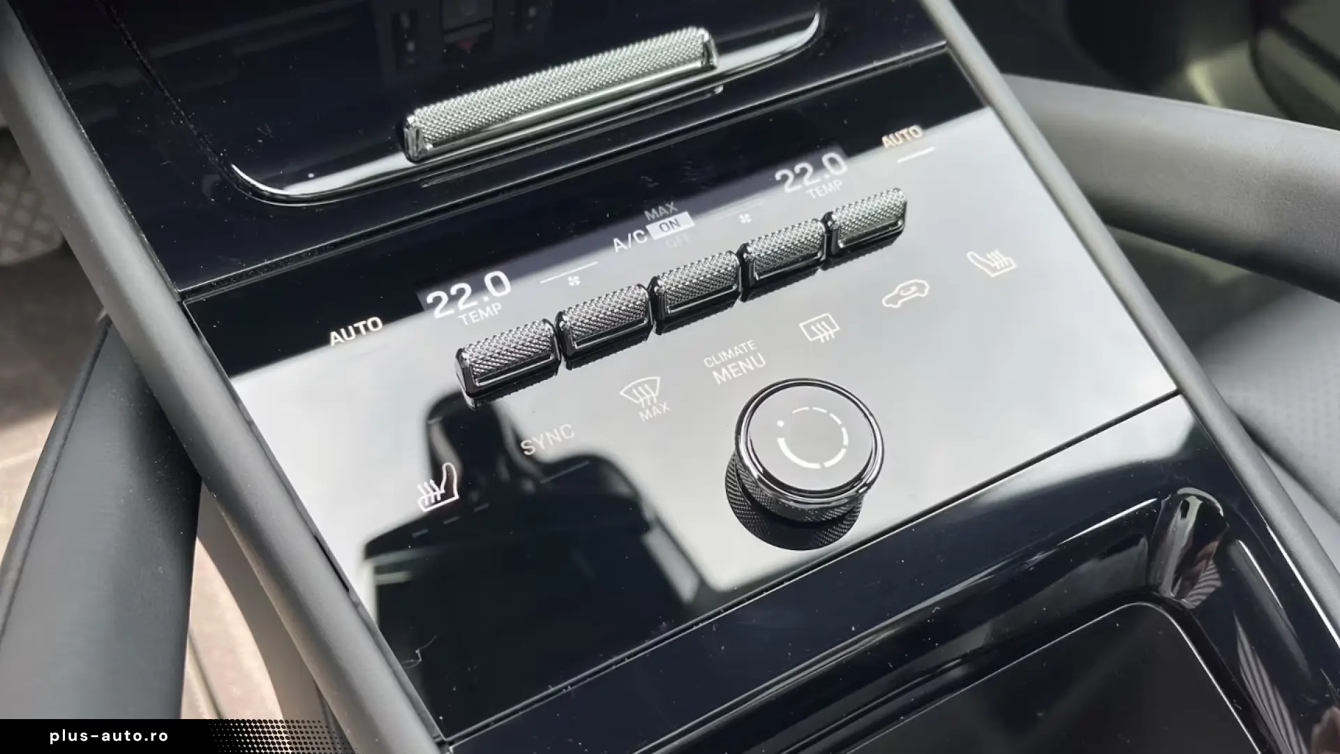 Porsche Cayenne E-Hybrid Coupe Panorama Surround-View