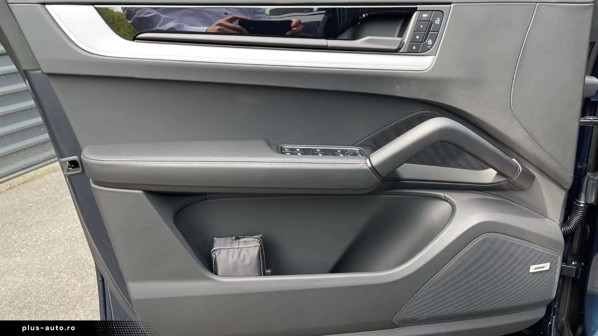 Porsche Cayenne E-Hybrid Coupe Panorama Surround-View