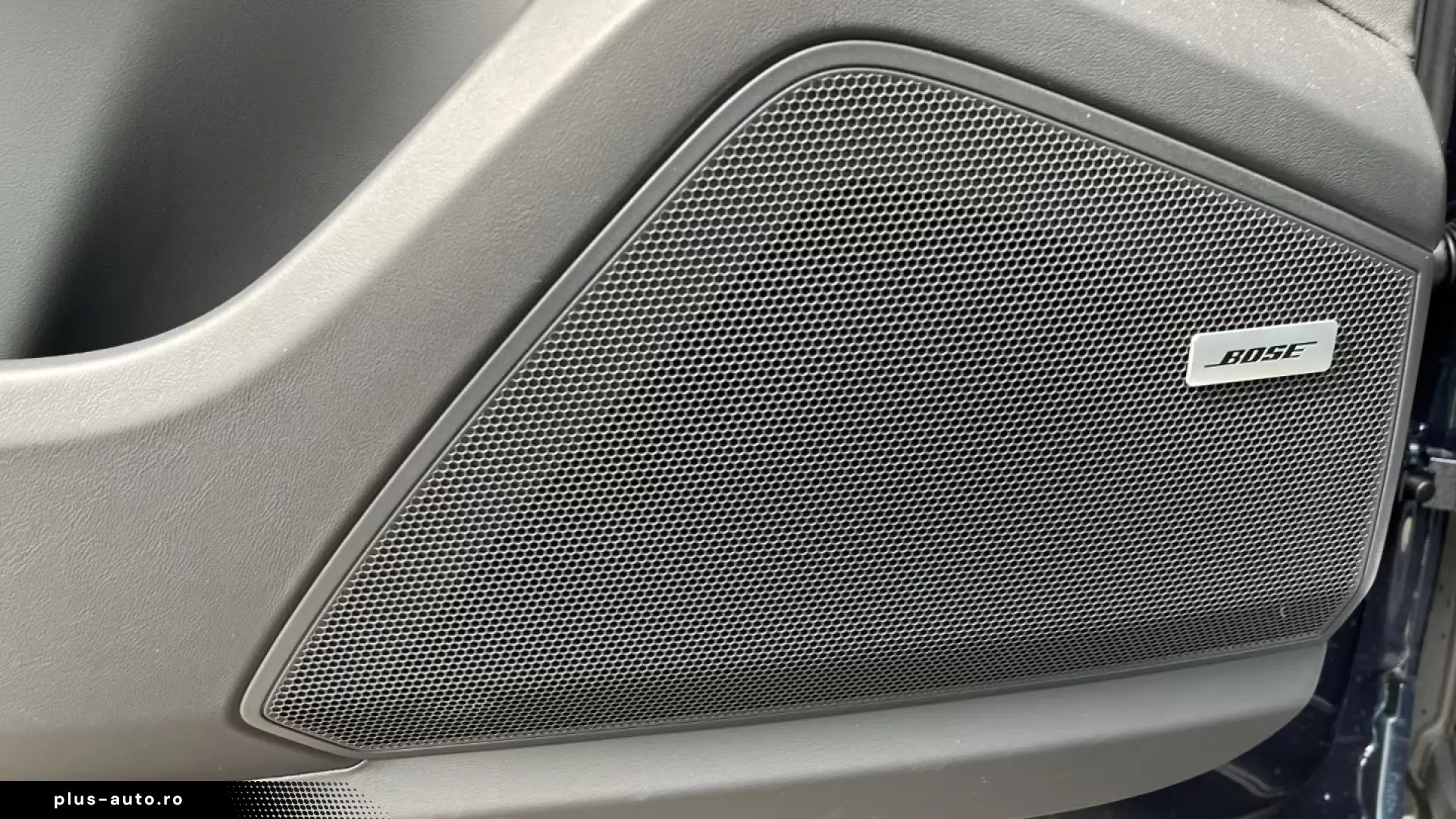 Porsche Cayenne E-Hybrid Coupe Panorama Surround-View