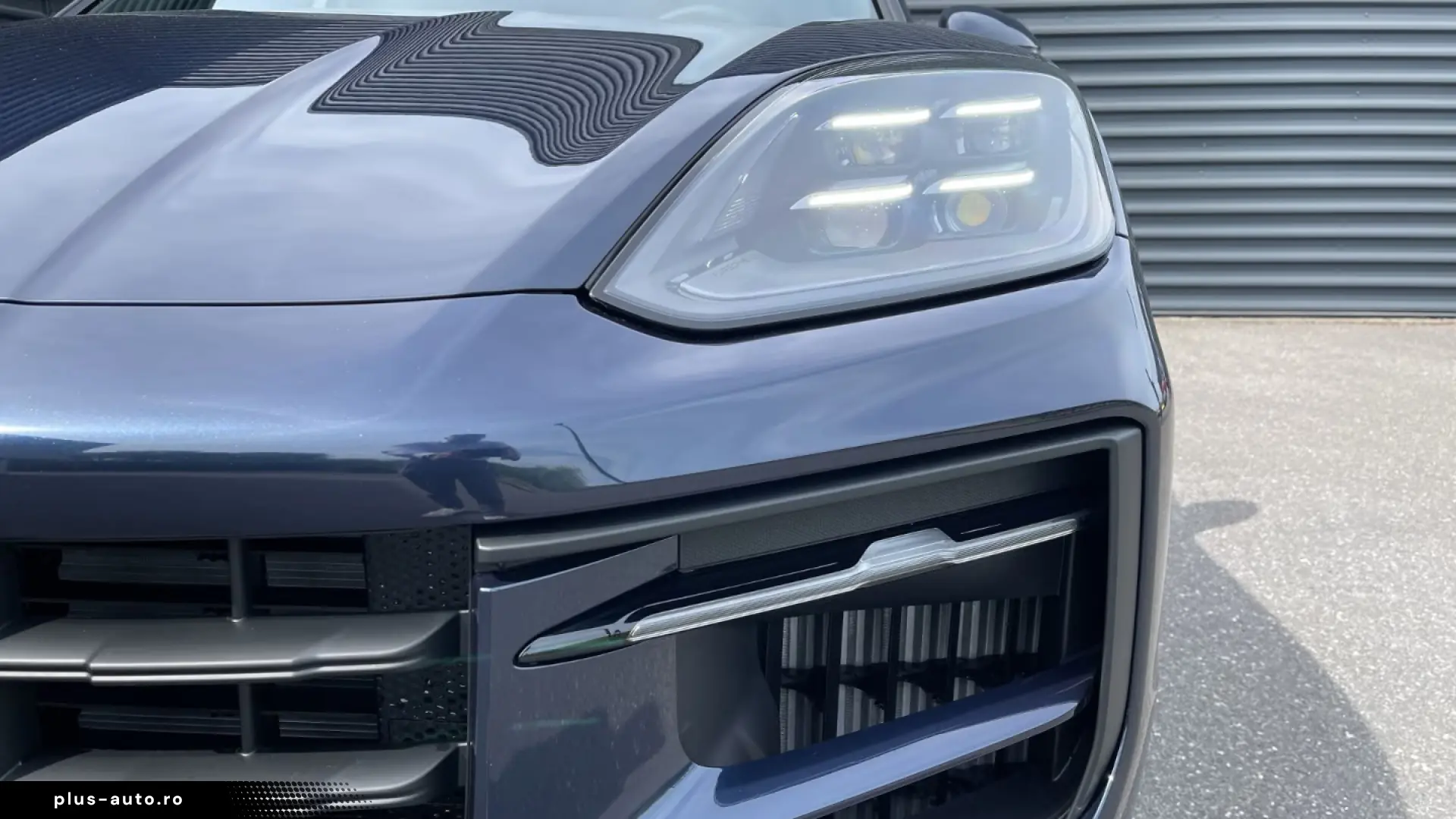 Porsche Cayenne E-Hybrid Coupe Panorama Surround-View