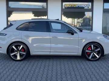PORSCHE Cayenne S