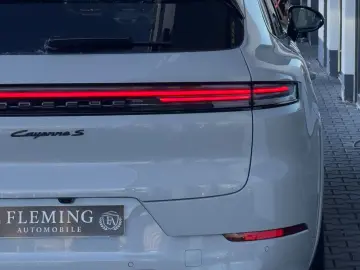 PORSCHE Cayenne S