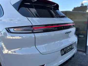 PORSCHE Cayenne S