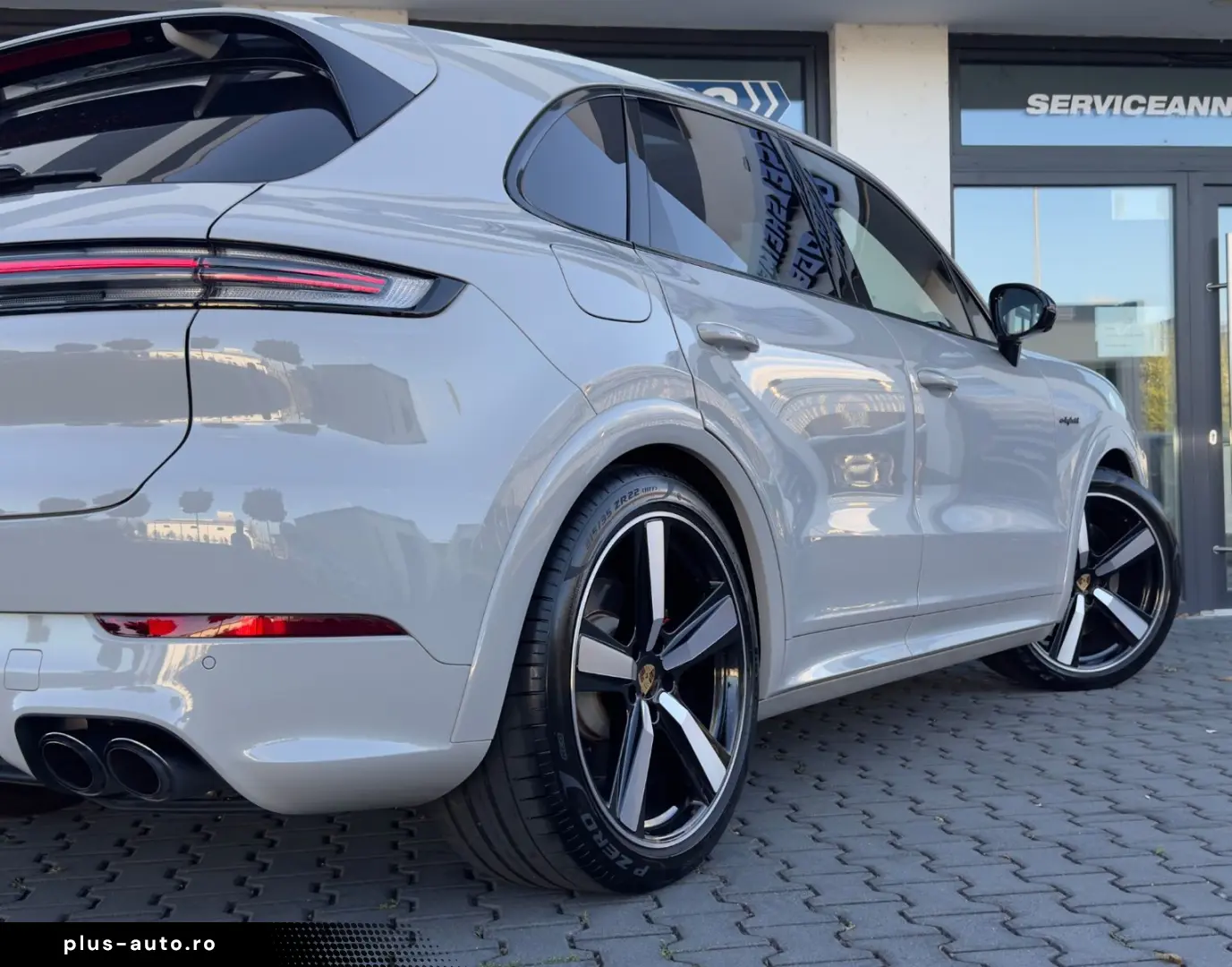 PORSCHE Cayenne S