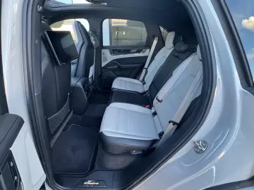 PORSCHE Cayenne S