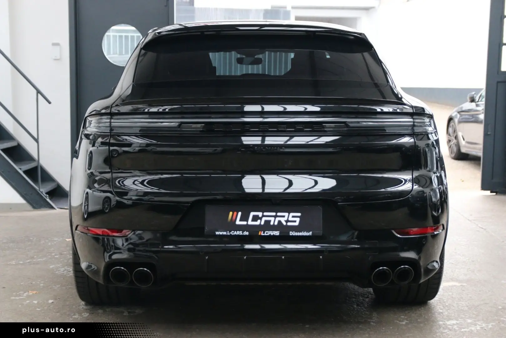 PORSCHE Cayenne Coupe E-Hybrid SportDesign