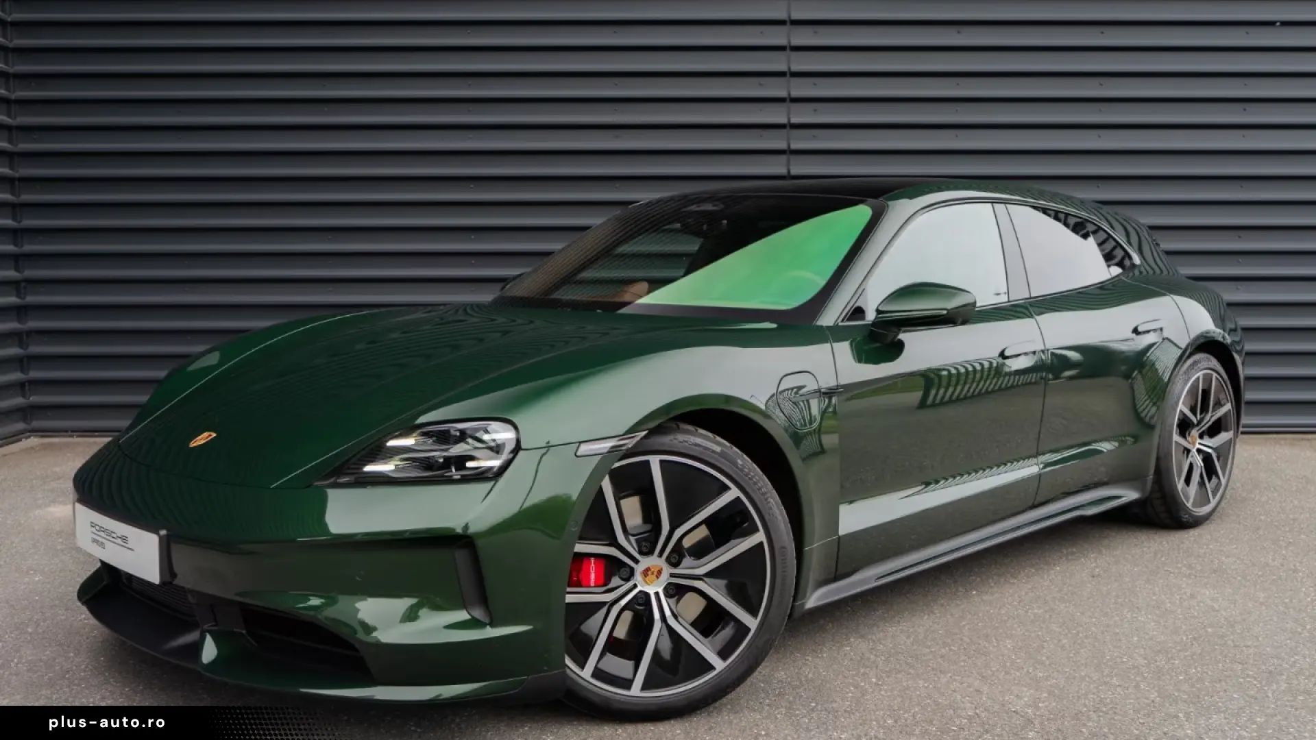 Porsche Taycan 4S Sport Turismo Black Edition club leather