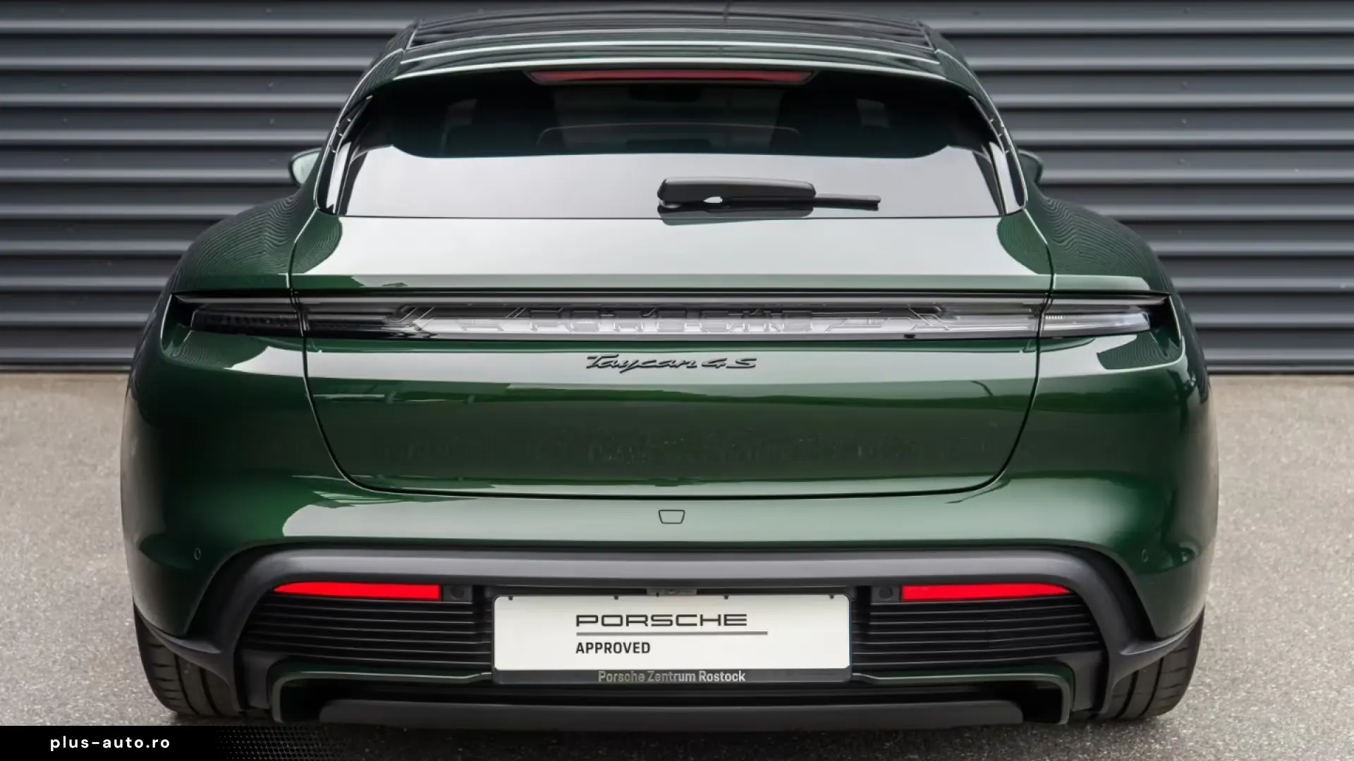 Porsche Taycan 4S Sport Turismo Black Edition club leather