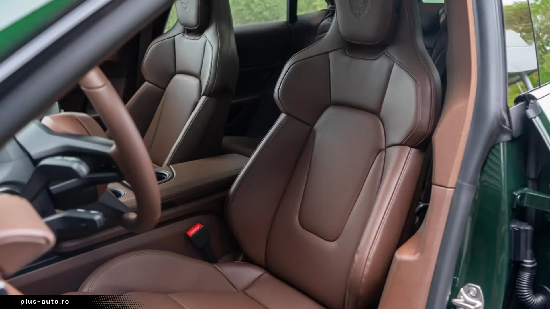 Porsche Taycan 4S Sport Turismo Black Edition club leather