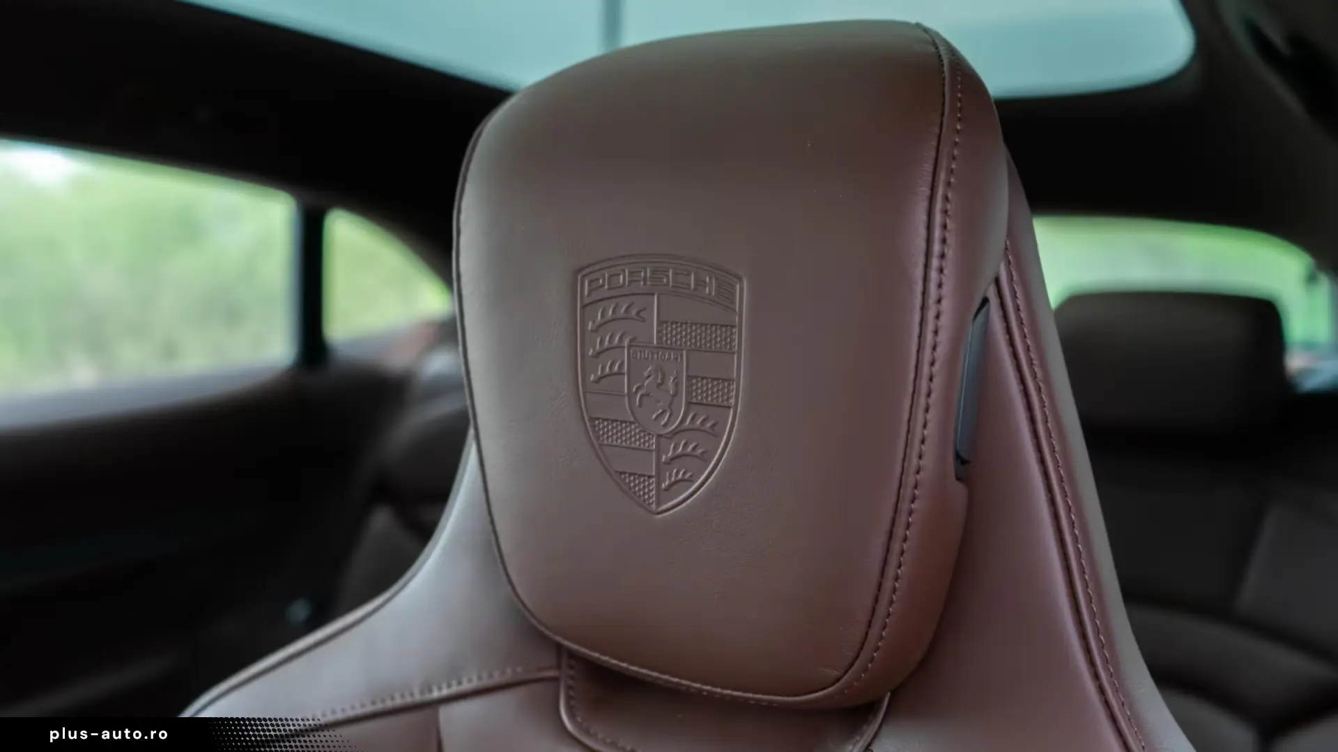 Porsche Taycan 4S Sport Turismo Black Edition club leather