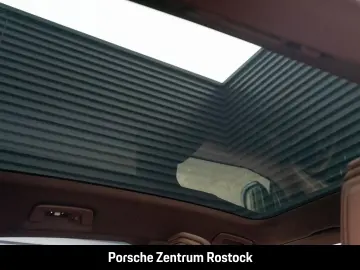 Porsche Taycan 4S Sport Turismo Black Edition club leather