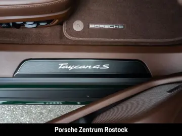 Porsche Taycan 4S Sport Turismo Black Edition club leather