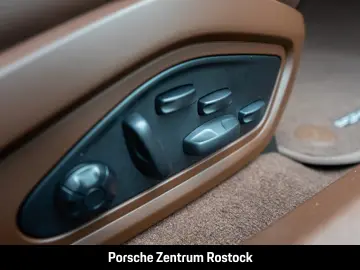 Porsche Taycan 4S Sport Turismo Black Edition club leather