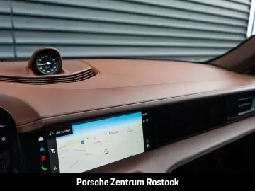 Porsche Taycan 4S Sport Turismo Black Edition club leather